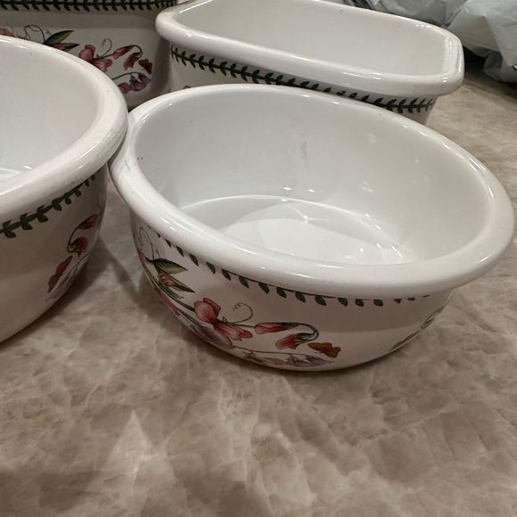Portmerion Sweet Pea set of 4 bowls . Two circle and two square . - Picture 8 of 10